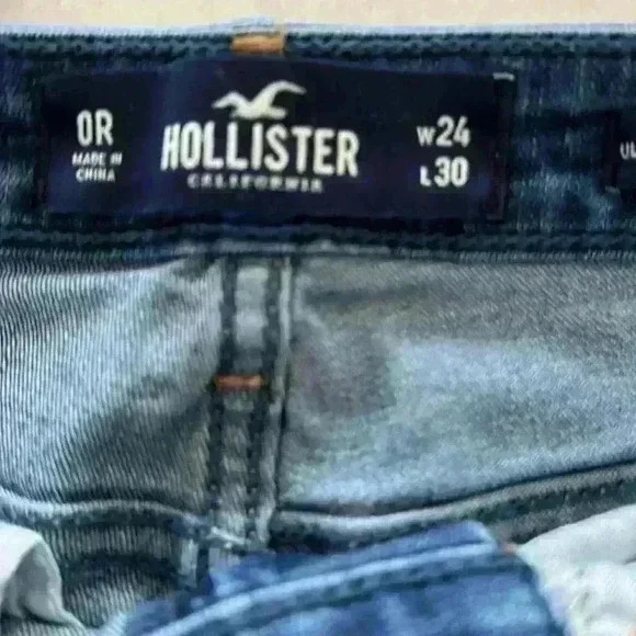 Hollister Ultra High-Rise Super Skinny Jeans - Picture 8 of 14